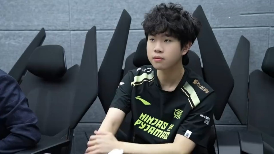 LOL上分攻略：阿木木成为版本答案，下赛季是不是非Ban必选？